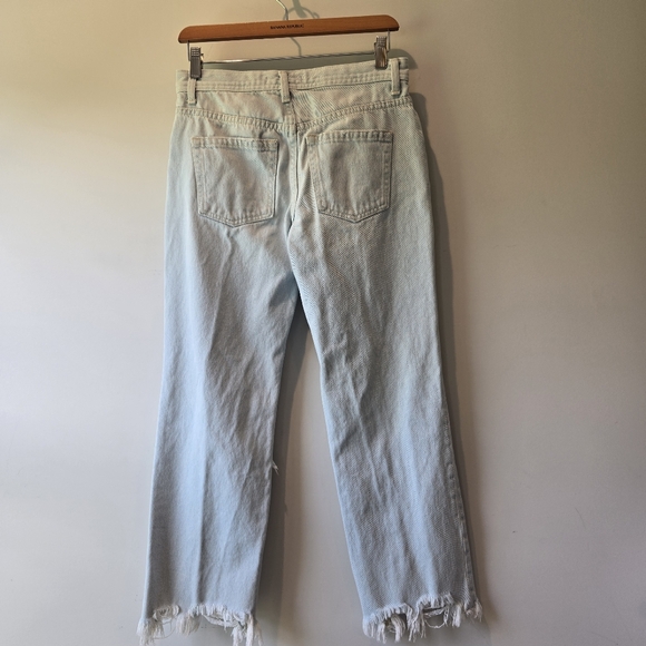 We The Free Loose Straight Leg 26 Women's Light Wash Distressed Raw Hem - Picture 2 of 13